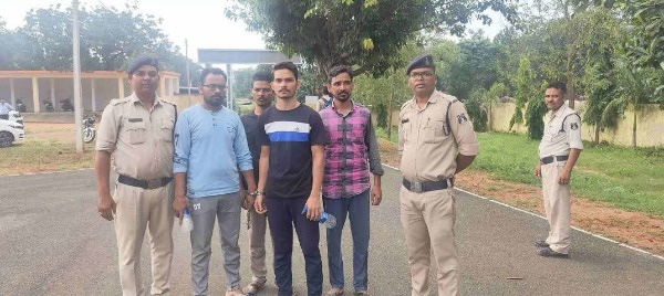 Jashpur crime crime cyber thug police action arrest